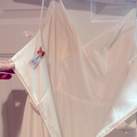 Mac Duggal Ball Gown - Picture 9 of 14